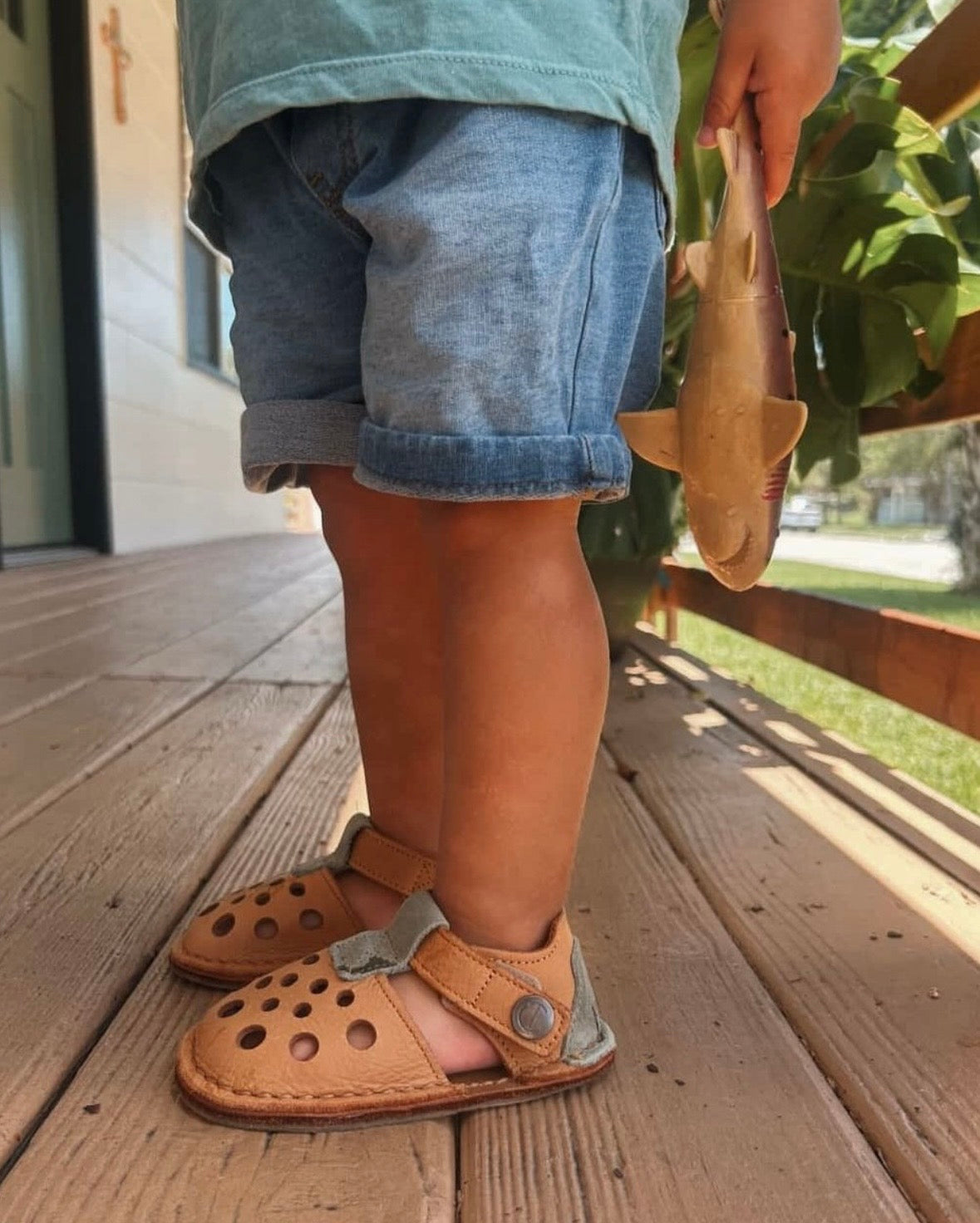 barefoot sandals for kids playing outside