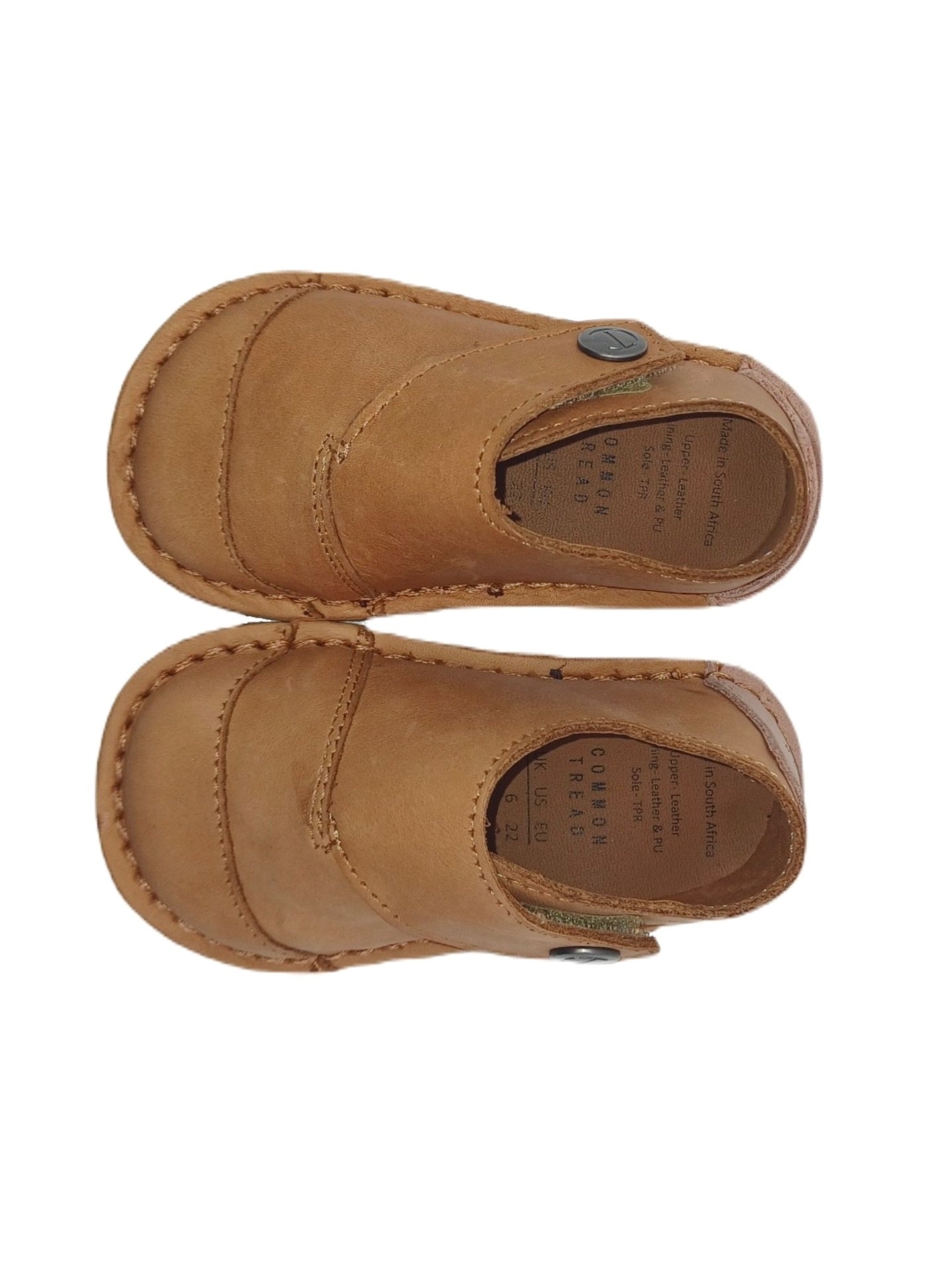 Top view of Common Tread Evergreen kids leather barefoot shoes